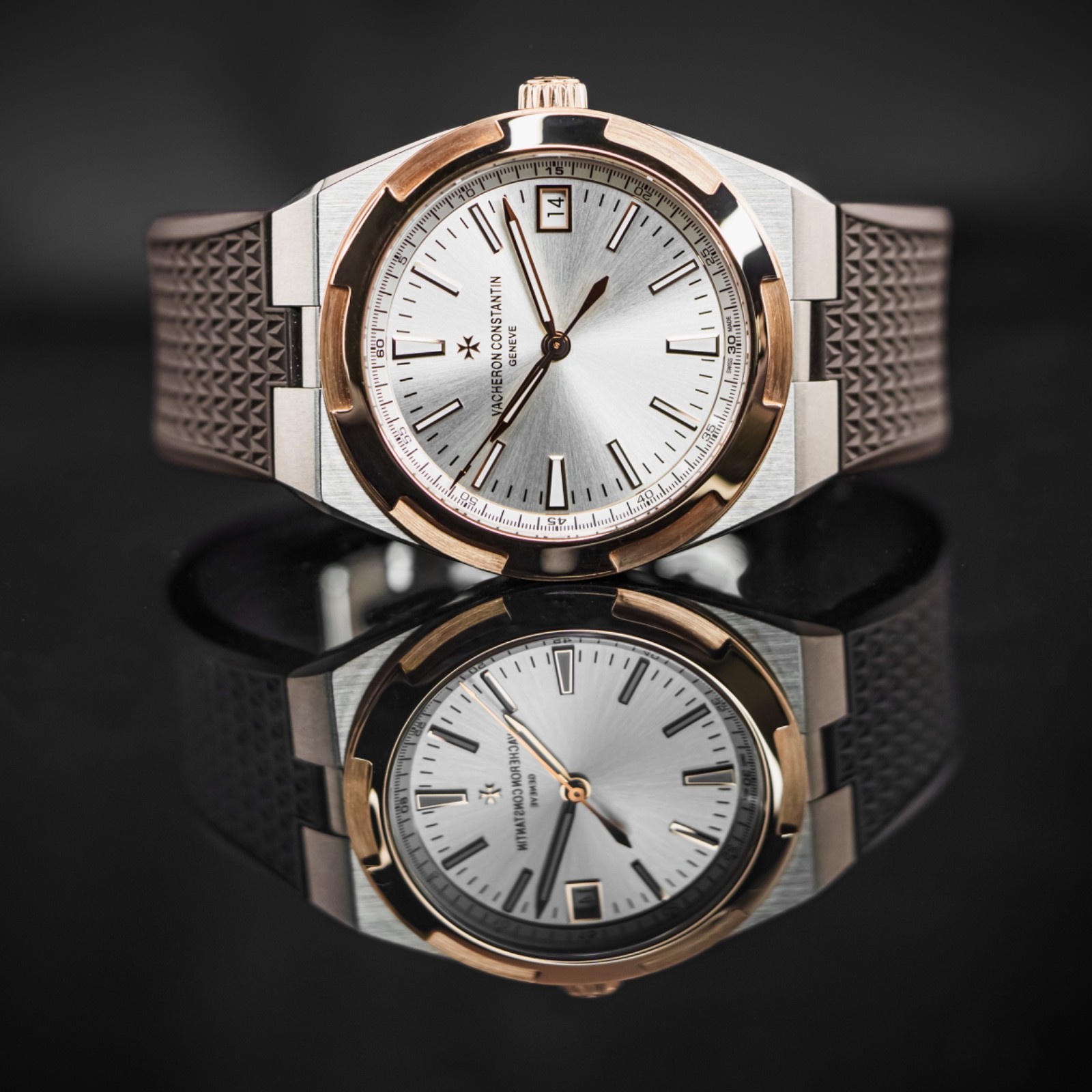 New Vacheron Constantin Overseas 41 Gold Silver Dial Complete 4500V/000M-B127