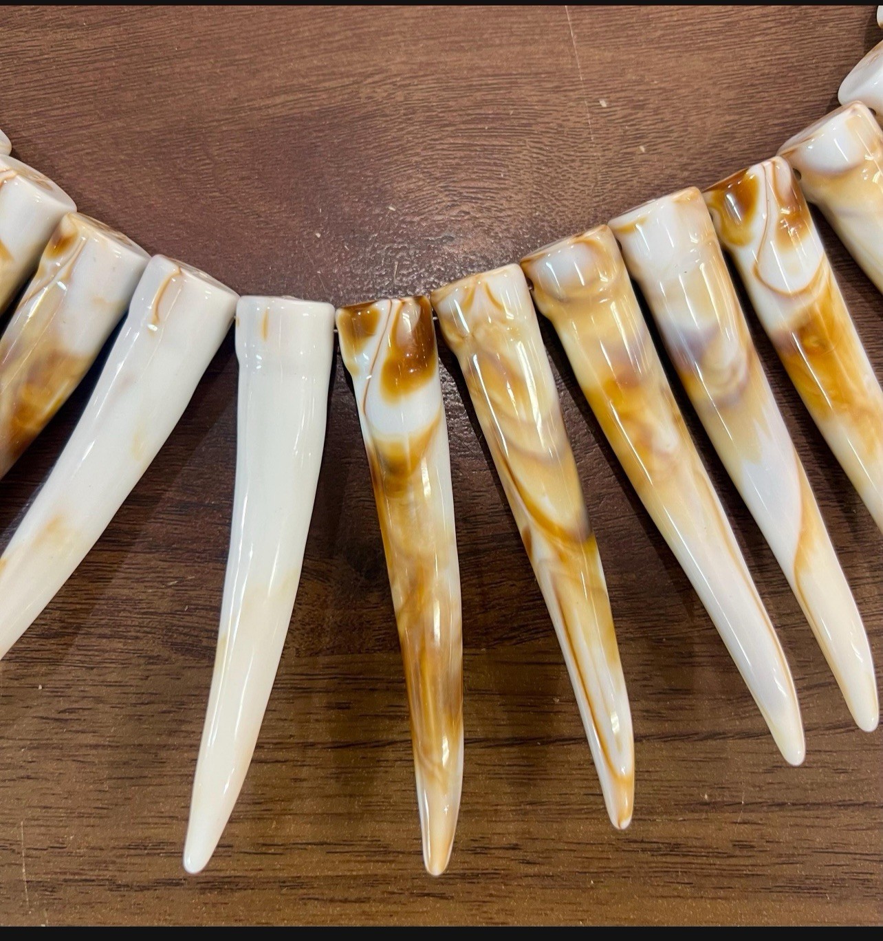 Acrylic white horn set brown wood beads Shell Hawaiian polynesian necklace
