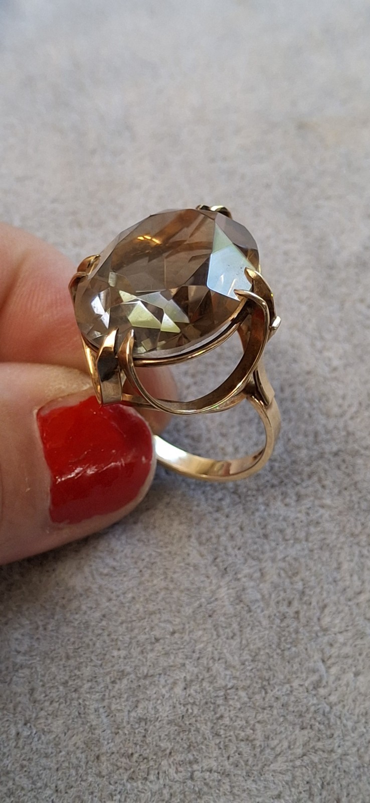 9ct Gold Chunky Smokey Quartz Ring Size O