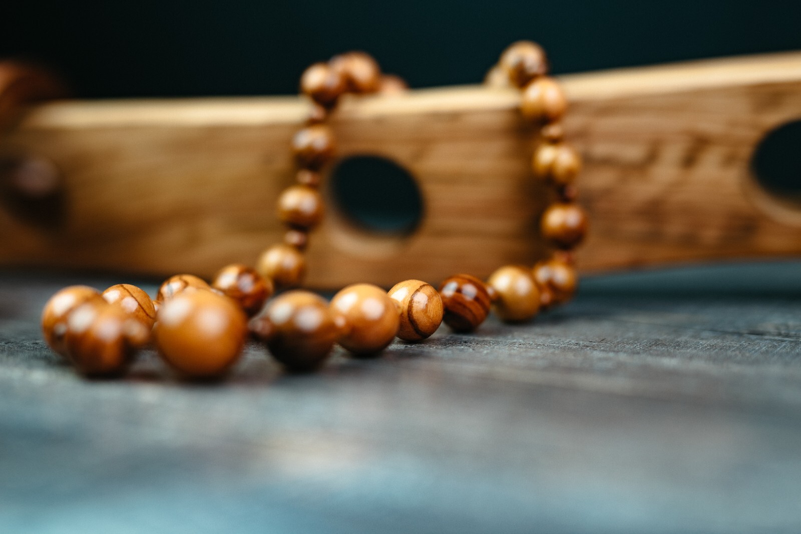 Olive wooden necklace – olive balls