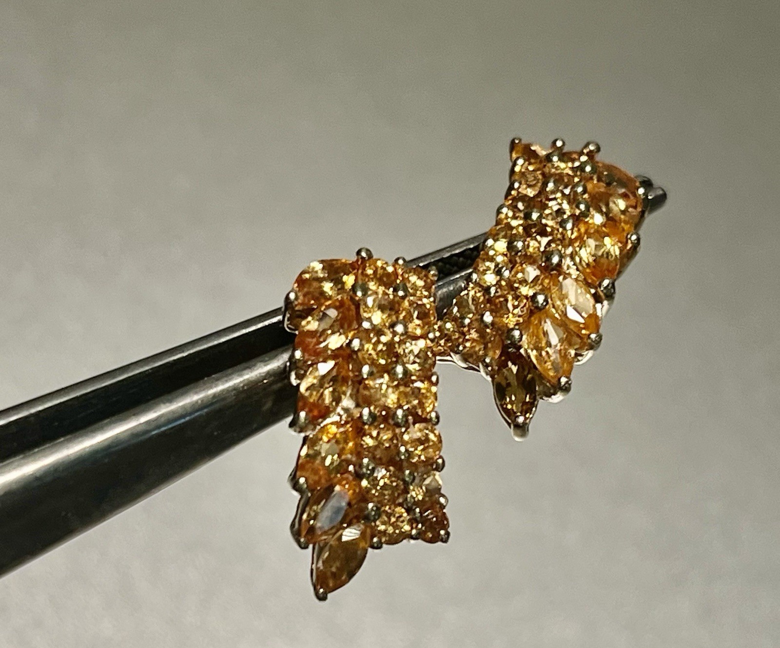 10K Gold Earrings With 40 Total Citrines, Post, 2.22gr, 11/16”L Vintage Estate