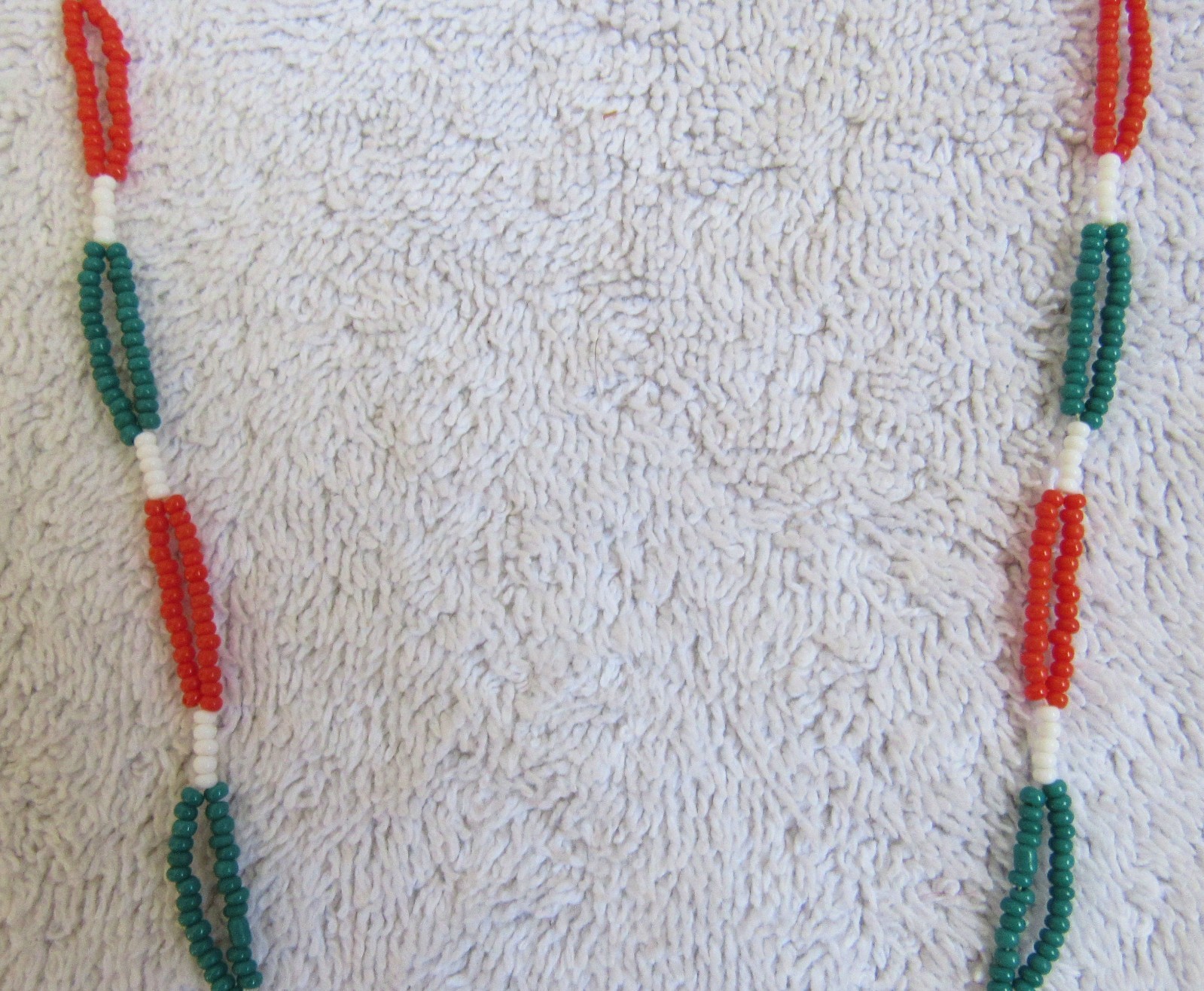 Vintage Sioux Indian Bead Beaded Beadwork Medallion Design Pendant & Necklace