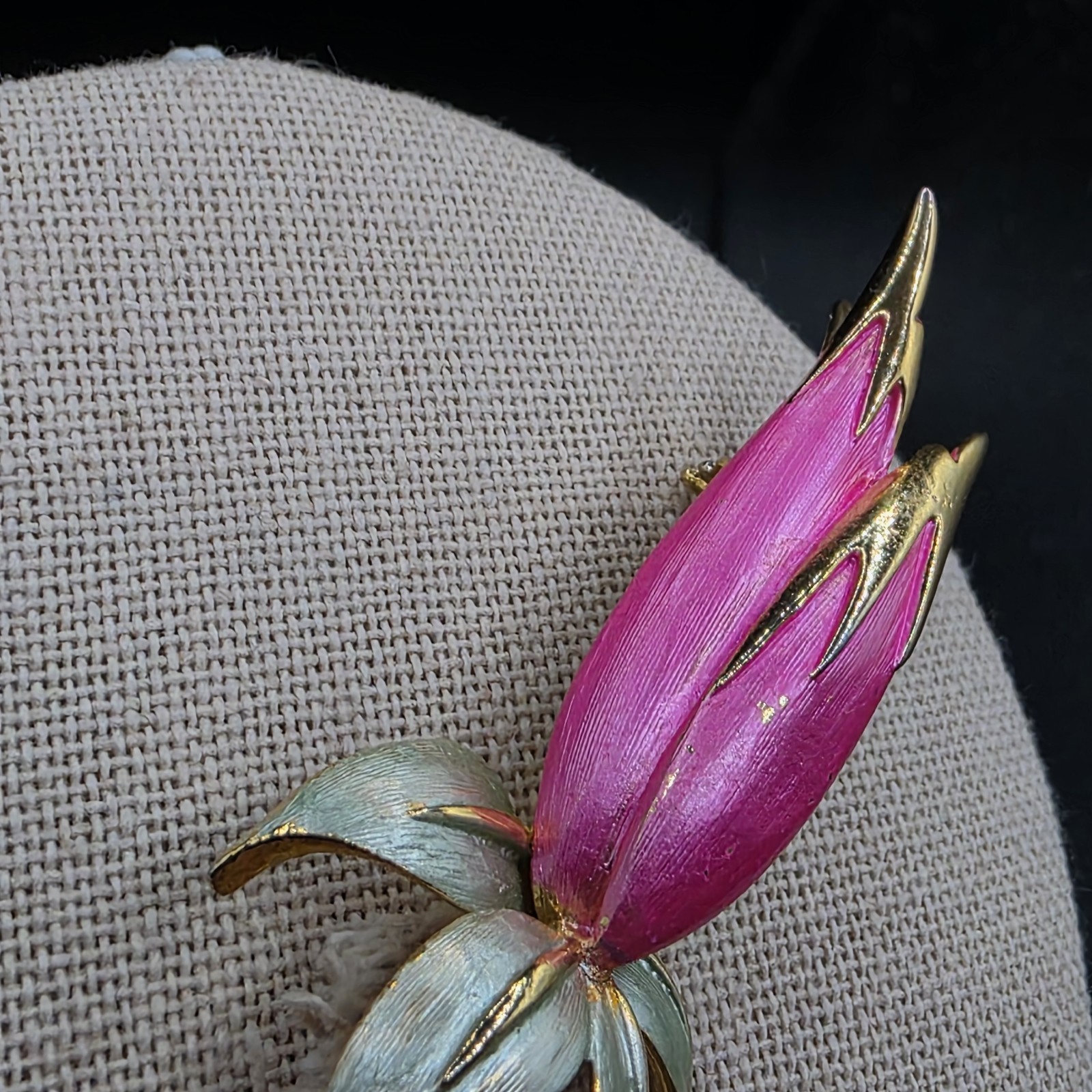 Vintage Park Lane Tulip Brooch Pink Green Enamel Goldtone 3.5 Inches