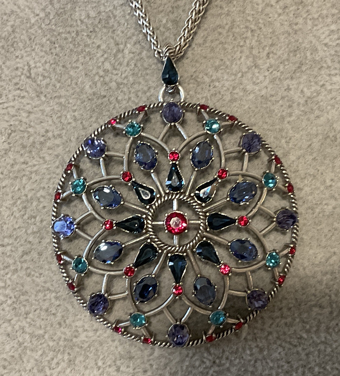 STUNNER NWT BRIGHTON ONE LOVE CIRCLE MULTI CRYSTAL CONVERTIBLE NECKLACE RP$198