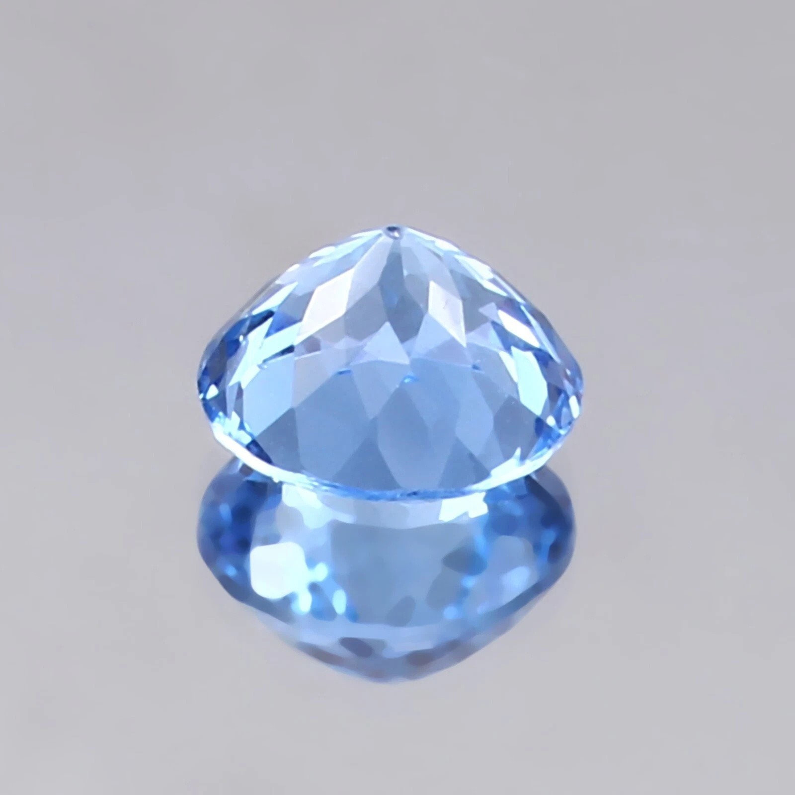 AAA 11 Ct Lab-Created Flawless Ceylon Blue Spinel Round Cut Loose Gemstone
