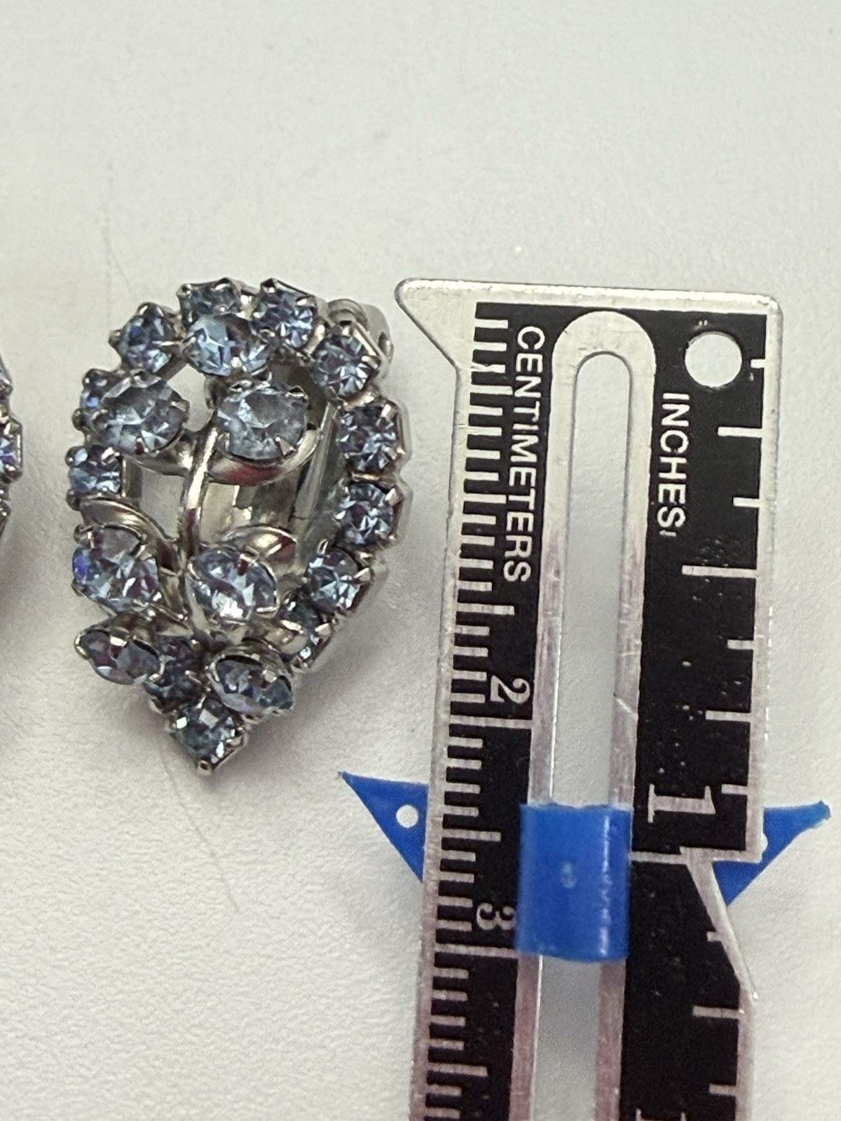 1950s Teardrop Shaped Blue Rhinestone Clip Earrings