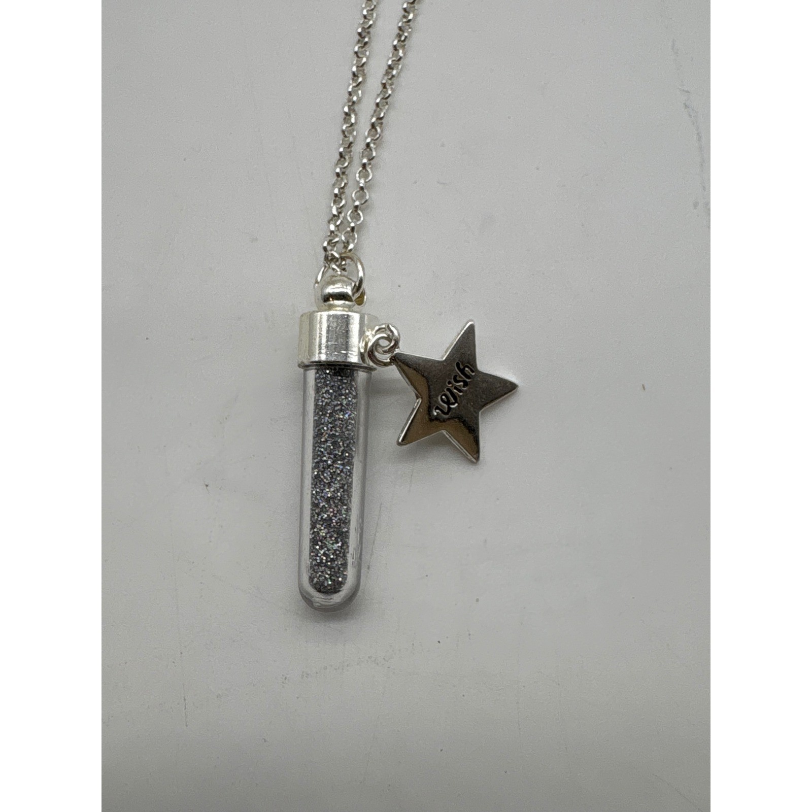Fairy Dust Silver Tone Bottle of Silver Glitter Star Wish Fantasy Necklace J308