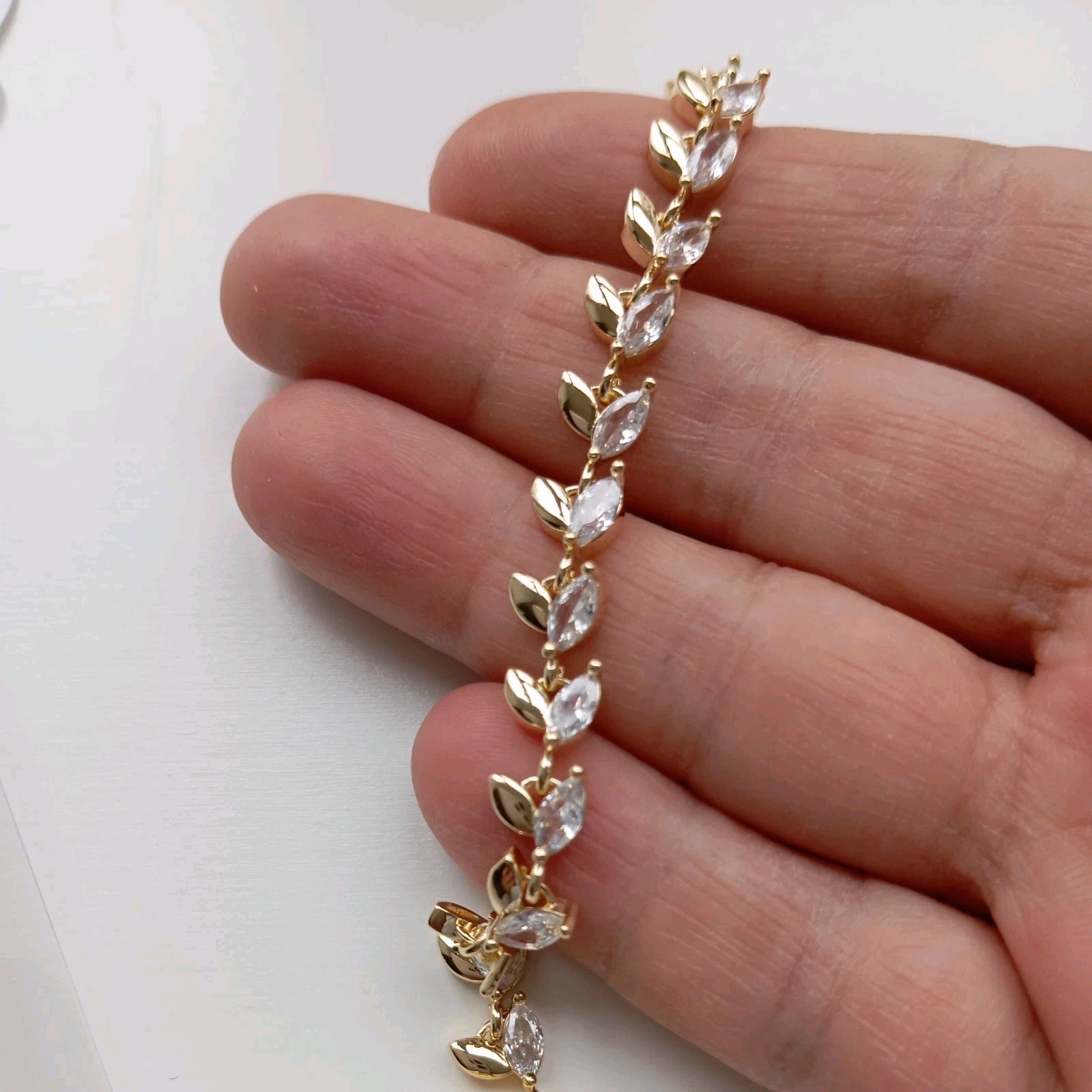 NEW Gold Plated Cubic Zirconia Stainless Steel Leaf Design Bracelet-16-18cm Long
