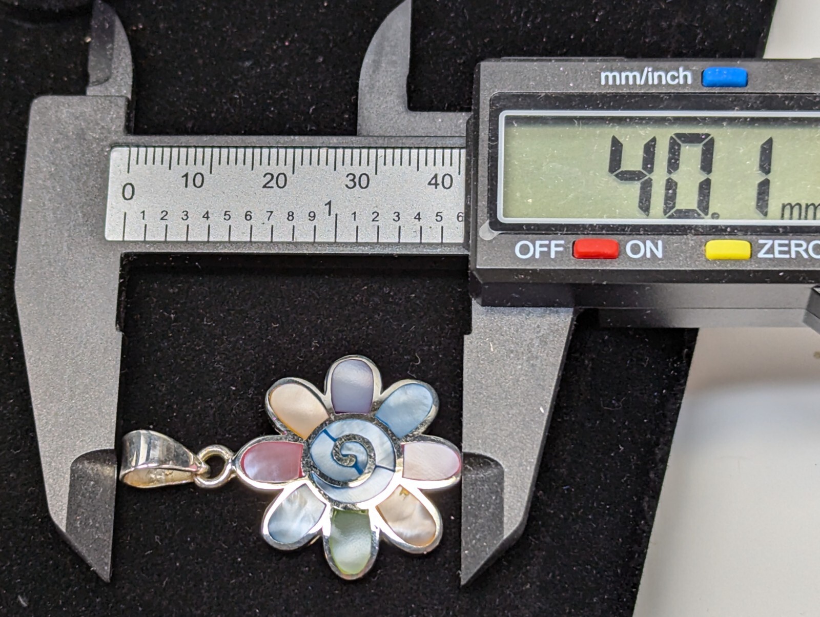 Sterling Silver Pendant With Shell Inlay. Flower With Swirl Design. 8.8 Grams.