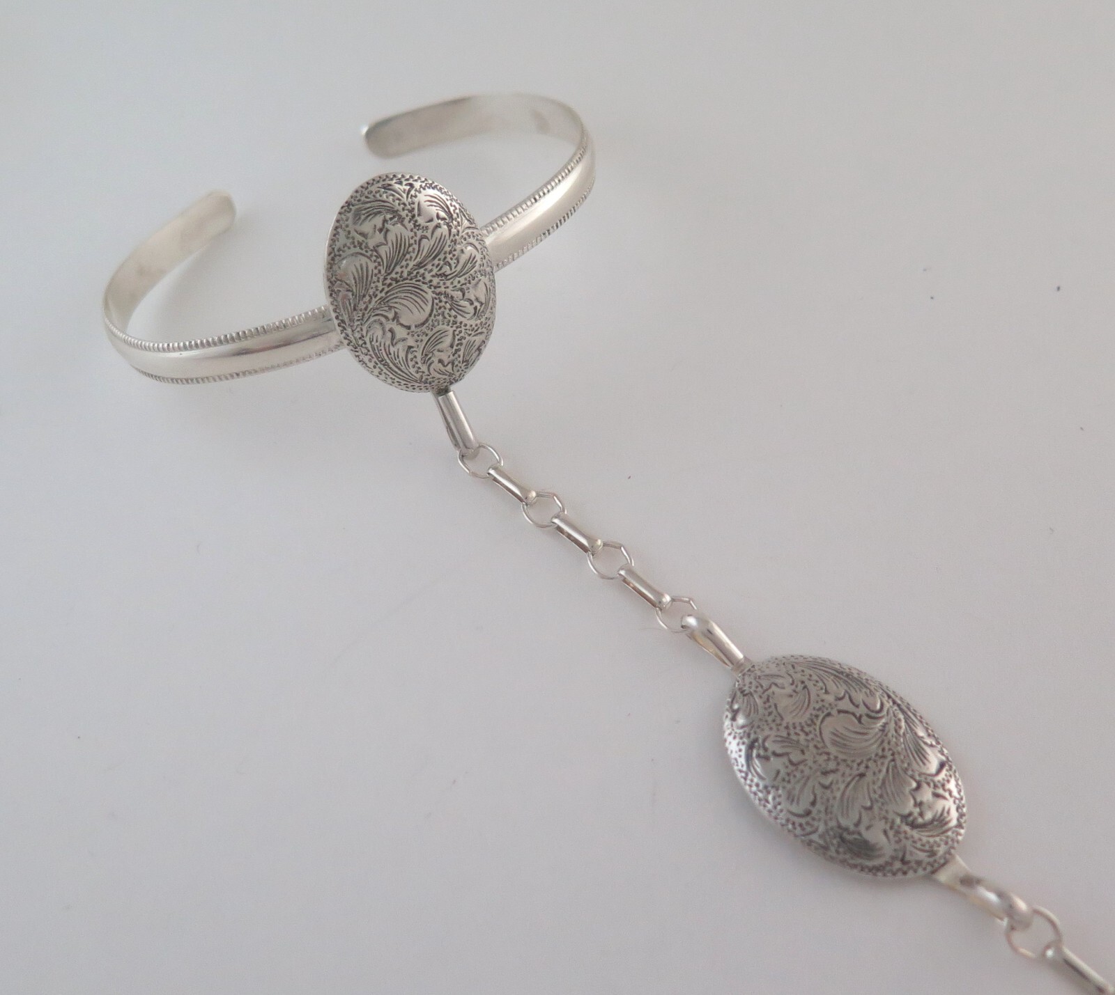 Unique Sterling Silver Ornate Engraved Southwestern Slave Bracelet Ring Size 9