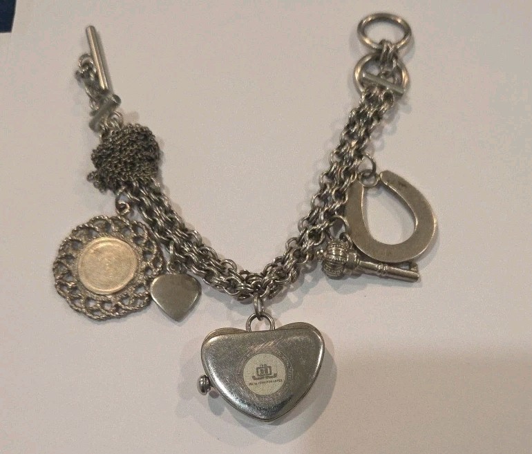 Vintage Jennifer Lopez J Lo Stainless Charm Bracelet 8″ I#191a