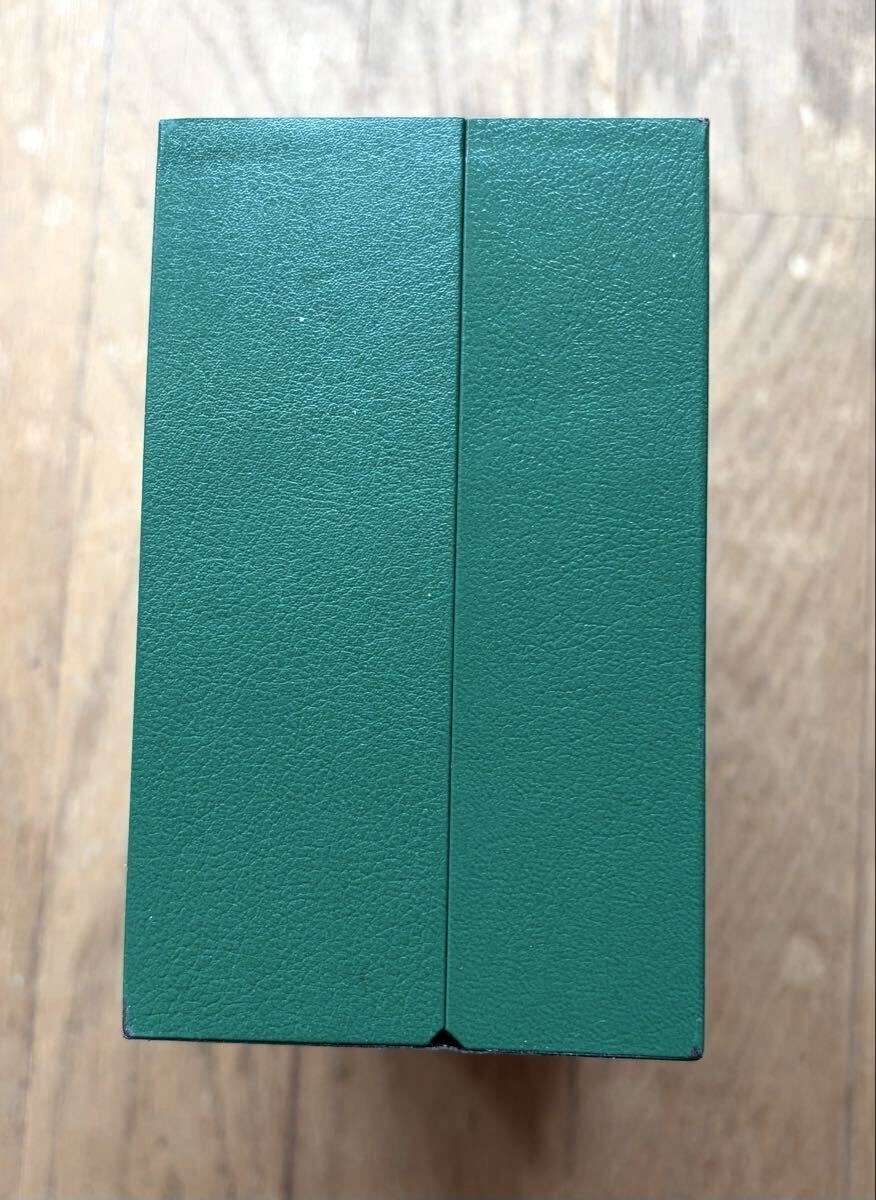 VINTAGE GENUINE ROLEX watch box case 39139.01 green wave wood 260628002yA