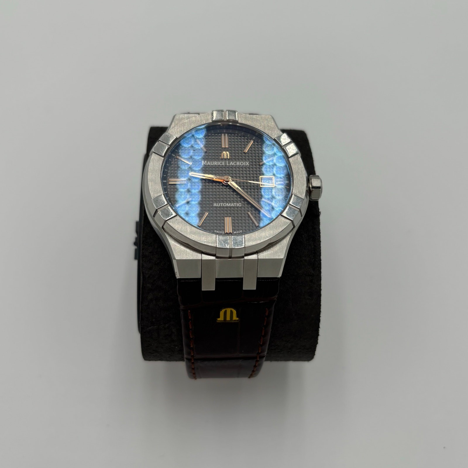 Maurice Lacroix Aikon Automatic Gents 42mm AI6008-SS001-331-1 AI6008-SS002-331-2