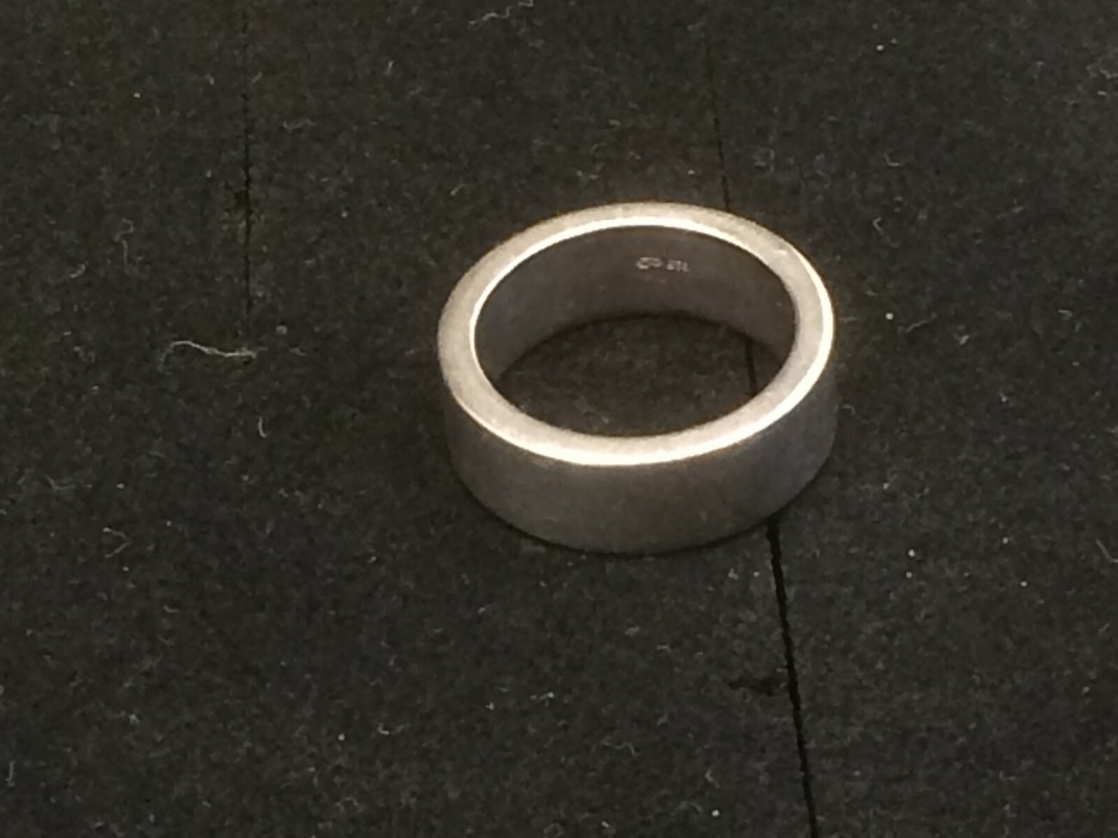 Solid 925 Hallmarked Silver Silver Ring 9.18g! 18mm Internal Dimension Designer Hallmark