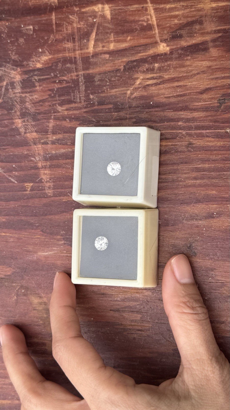 white Yttrium Aluminum Garnet (YAG) gemstones ( pack of 2)
