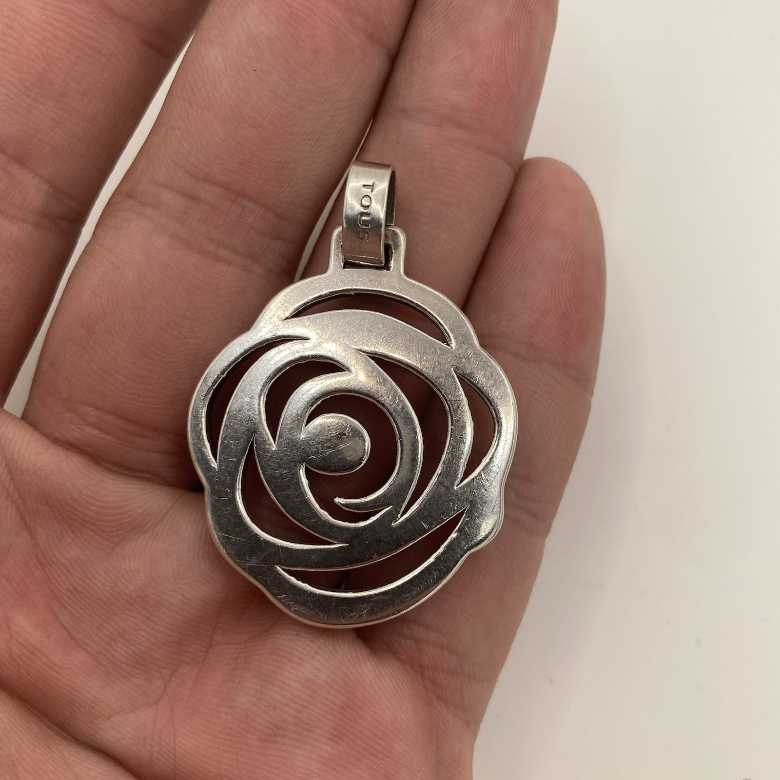 silver TOUS abrtact rose Pendant 10 grams