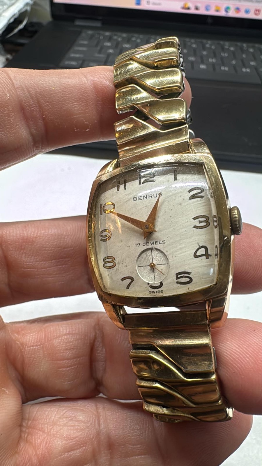Vintage MENS Benrus 20 Micron GP Watch 19J W/ Speidel 1/20 10k GF Band RUNS A50