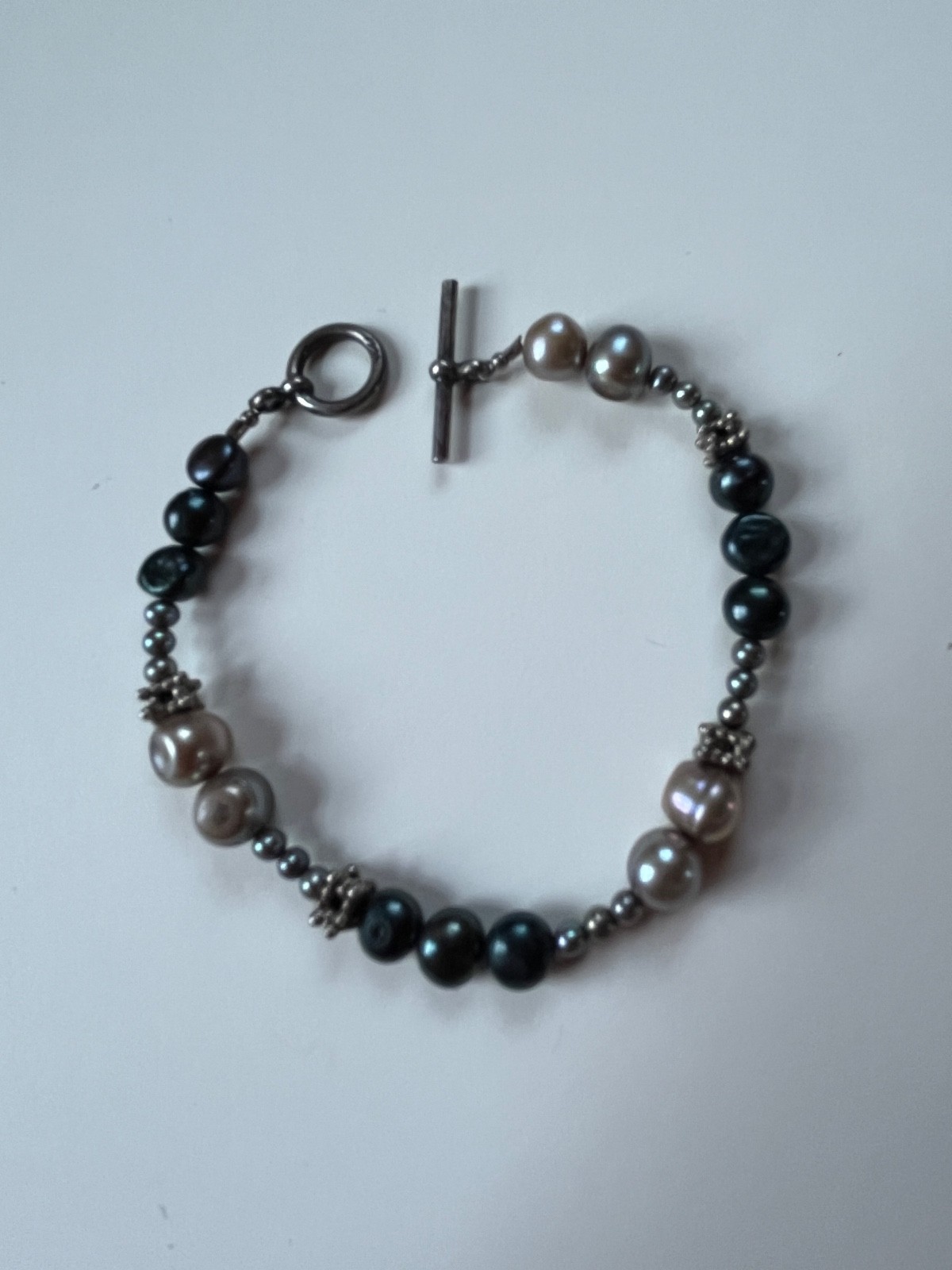 Black Gray Purple Iridescent Pearly Bead w 925 Marked Silver Clasp Bracelet –