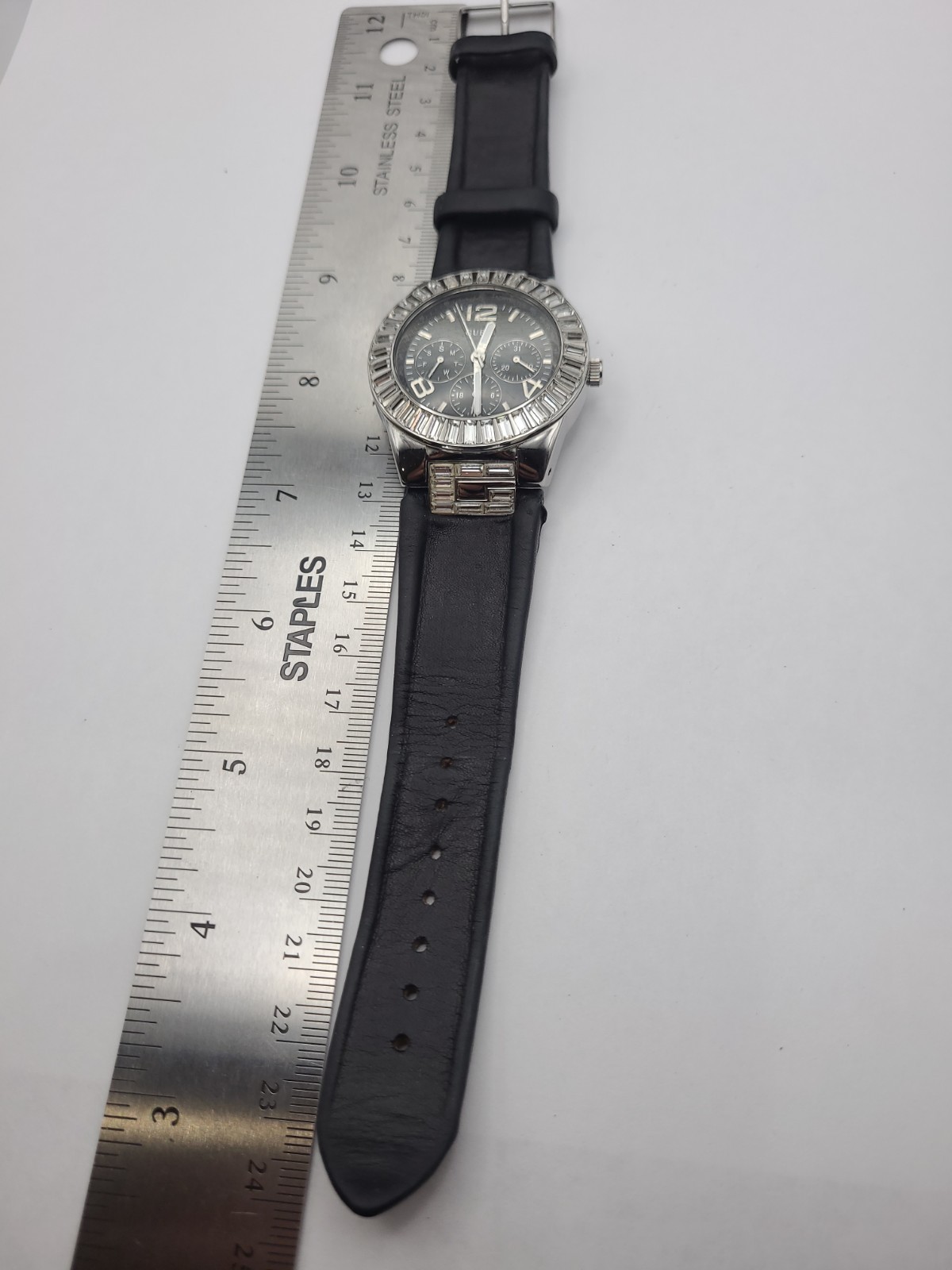 GUESS WATCH WATERPRO Black Dial Black Band New Battery Working