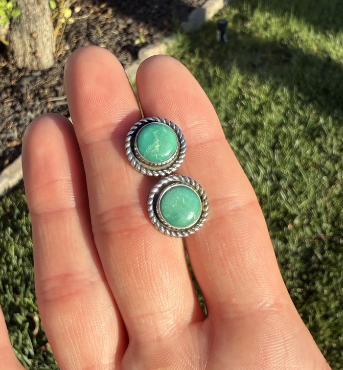 Vintage Native American Sterling Silver and Turquoise Screw Back Earrings