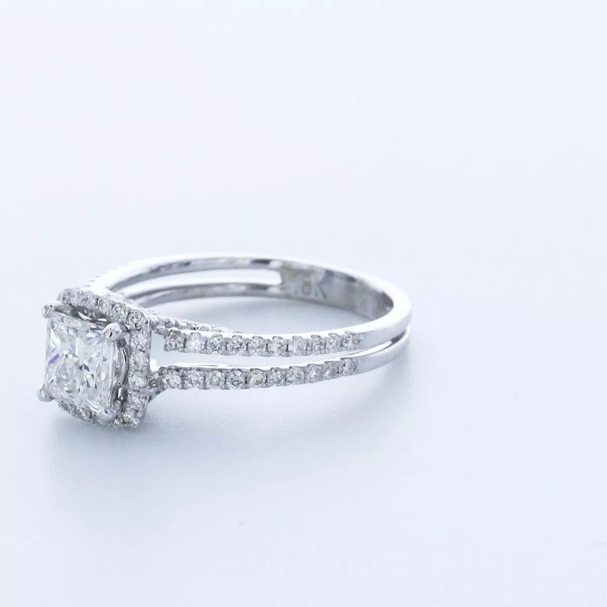 18K White Gold Engagement Ring Halo 1.60 Carat Princess Lab-Grown Diamond E SI1
