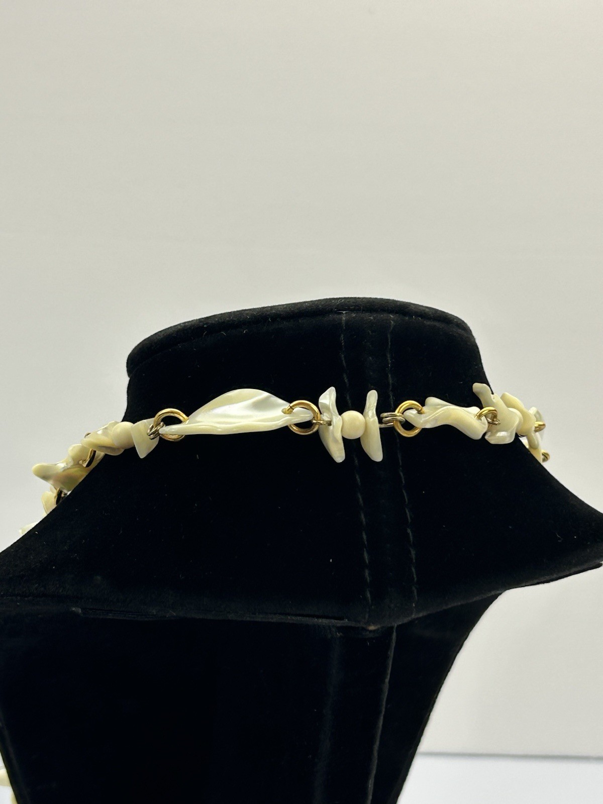 Vintage Mother of Pearl Shell Gold Tone Link Necklace 17” Coastal Boho Chic