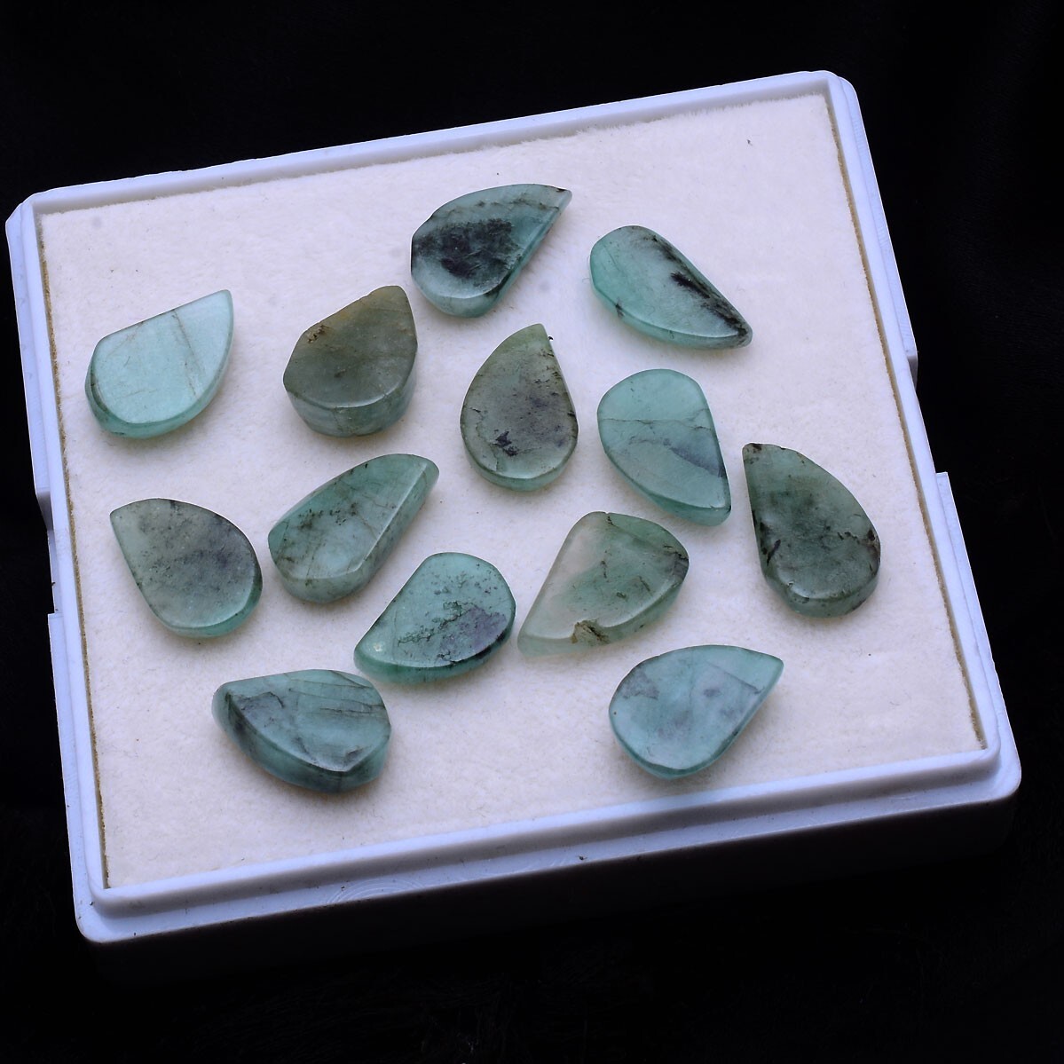 13 Pcs Natural Emerald Untreated 11mm-14mm Leaf Hand Carving Huge Gemstones Lot