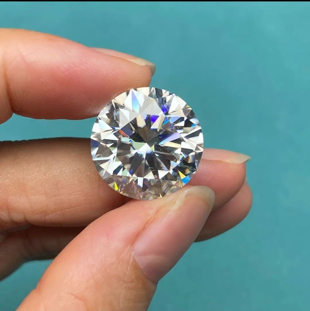 Round Cut 5 MM To 14 MM Natural Diamond 0.5 To 10 Crt D Grade VVS1 +1 Free Gift