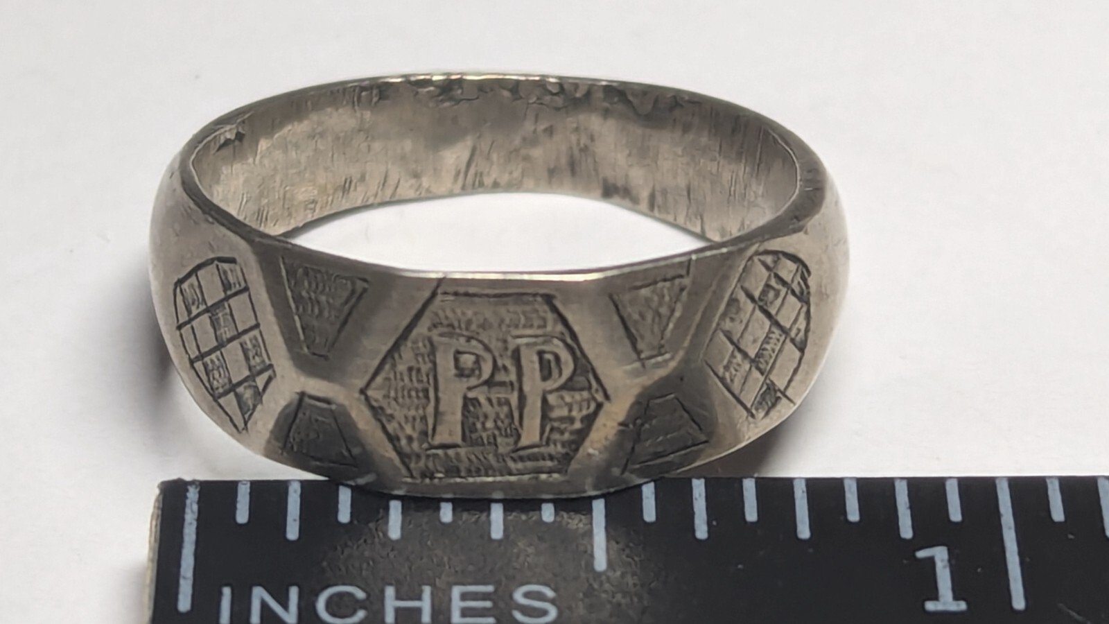 VINTAGE PP PHILIPPINES RING SIZE 9 1/2 SWEETHEART TRENCH ART