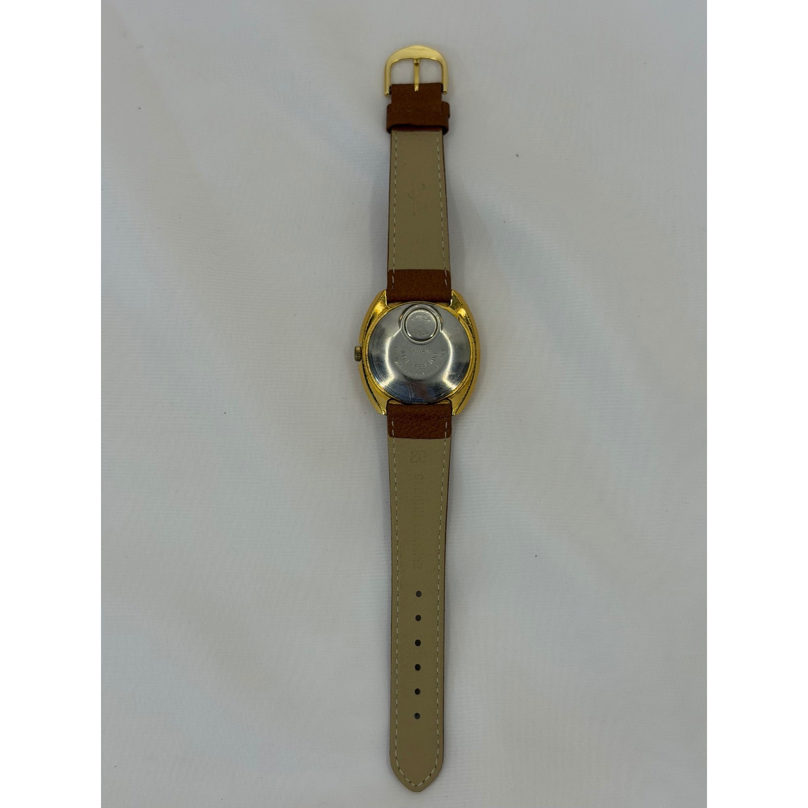 Vintage Timex Electric Dynabeat Gold Tone Day Date Watch 76960 26277 Mens Brown