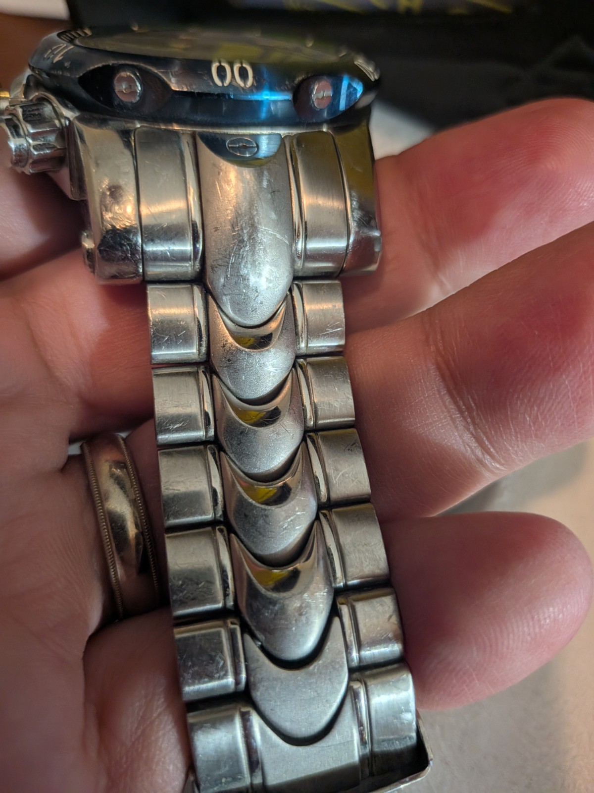 Invicta Mens Watch Venom Reserve Model 10805 FOR PARTS OR REPAIR NOT WORKING