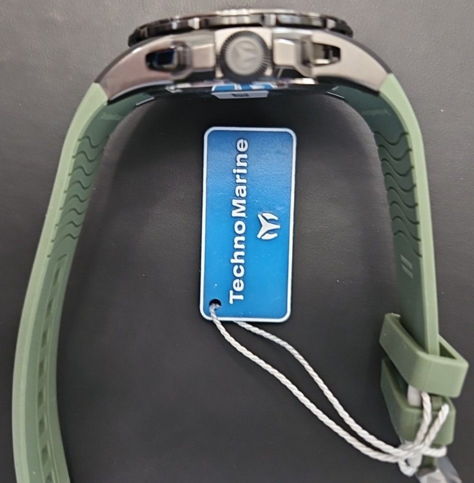 TechnoMarine Ocean Victory Quartz W/Case – 41mm, Black/Olive TM-318139 NIB