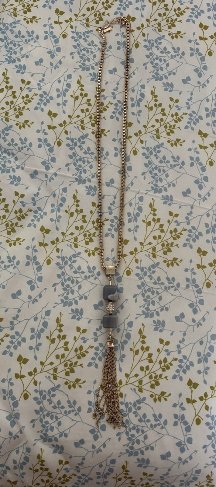 30″ White House Black Market Crystal/Gray Agate Gold-T Box Chain Tassel Necklace
