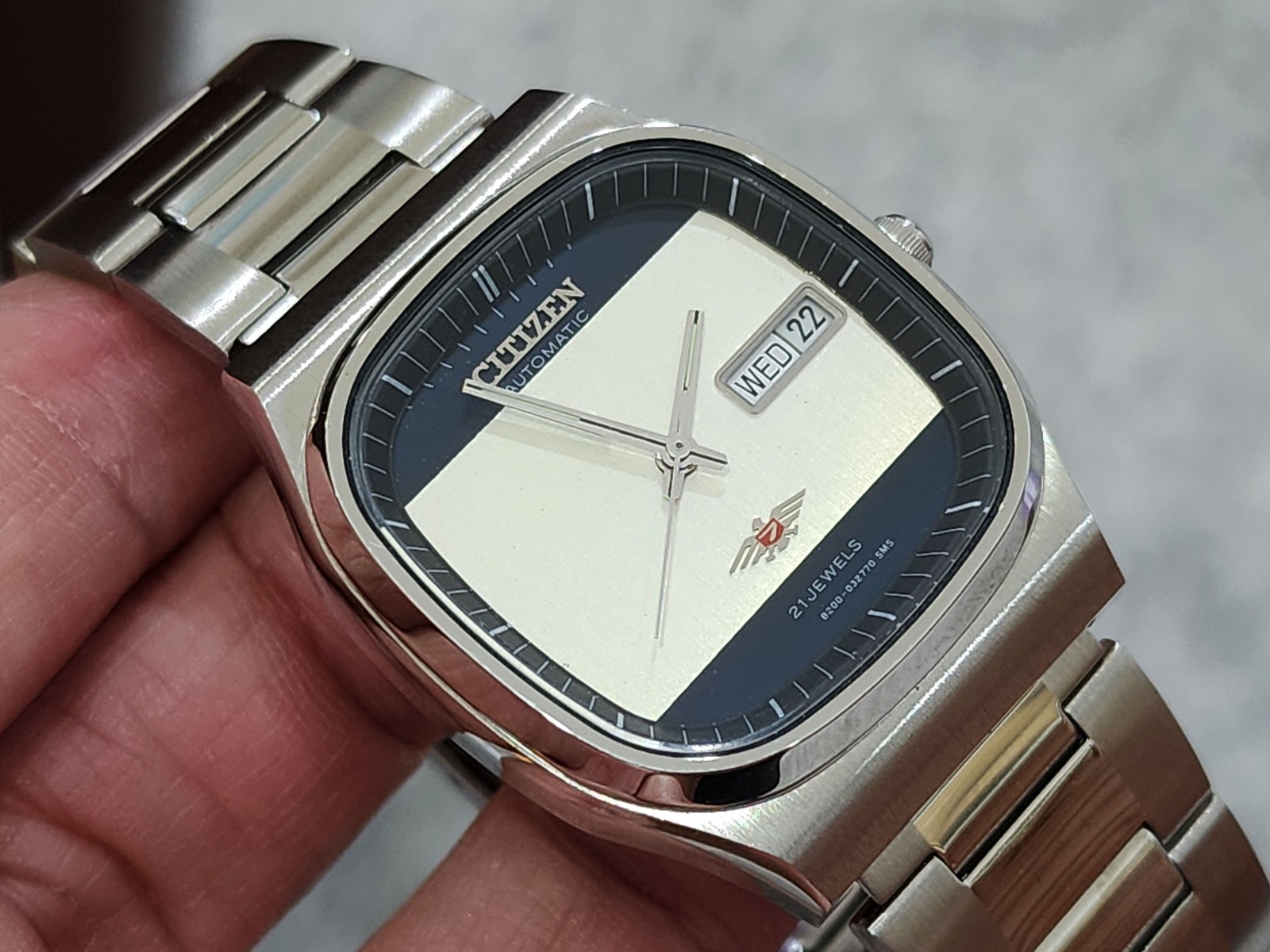 Mint Vintage Citizen Automatic GENTS Caliber 8200 TV Dial Silver 51-2931