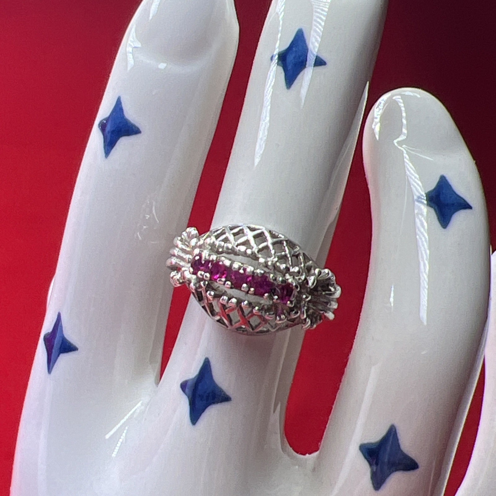 925 Sterling Silver Pink Stone Cocktail Ring Size 5.75 Vintage 3.17g