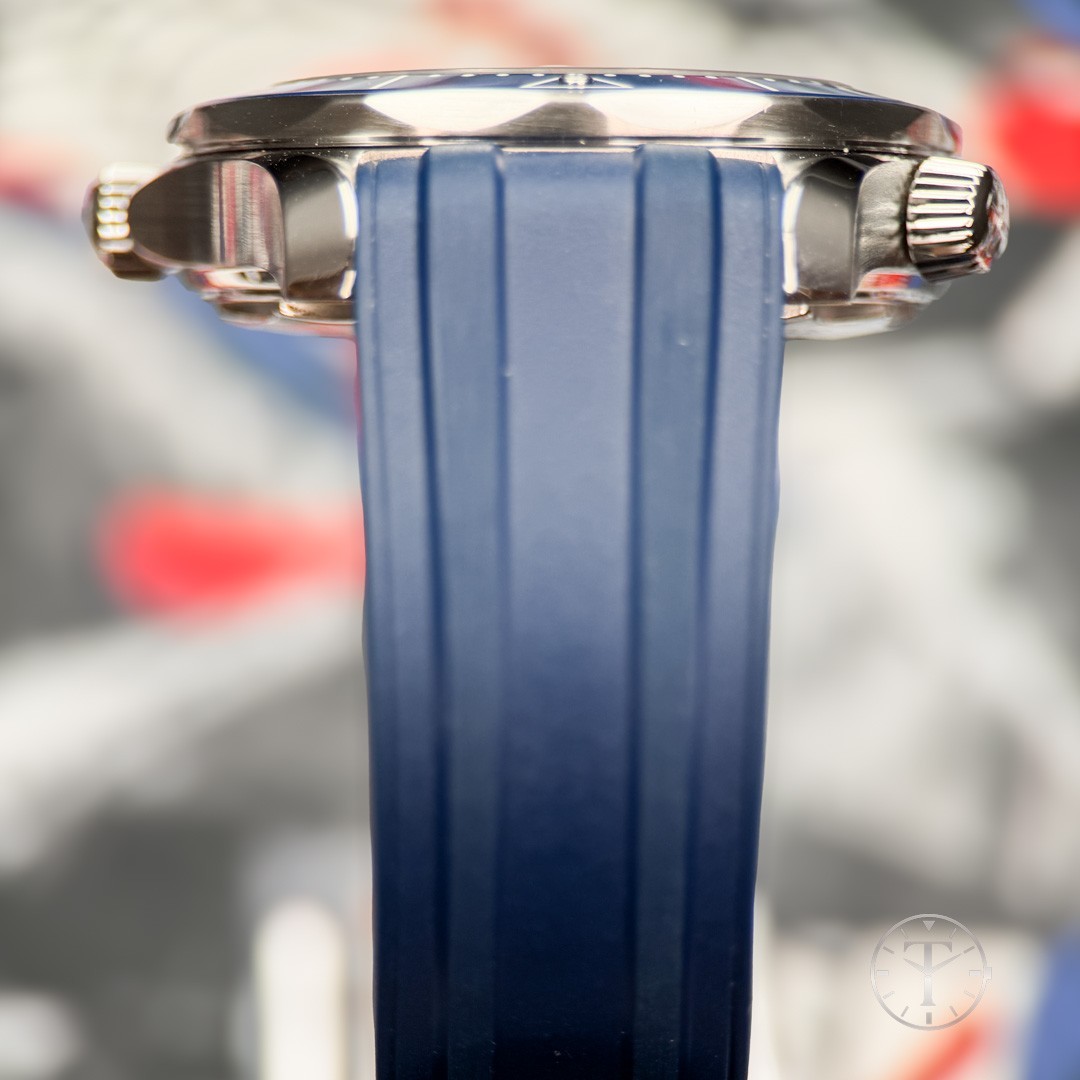 Omega Seamaster Diver 300M 42mm Gray Wave Dial Blue Ceramic Bezel w/ Box & Cards