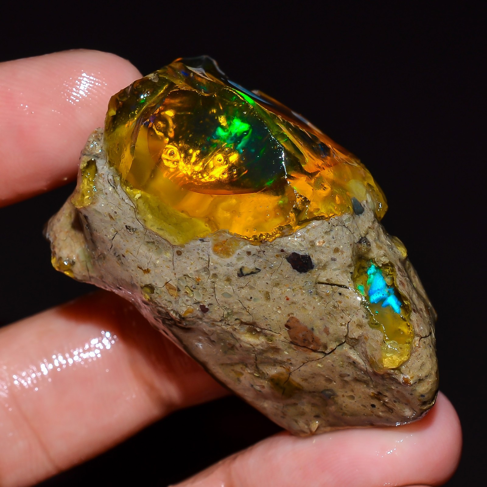 102 Ct. Superb Fire Ethiopian Opal Fancy Oil Rough Loose Gemstone 43X26X18 mm