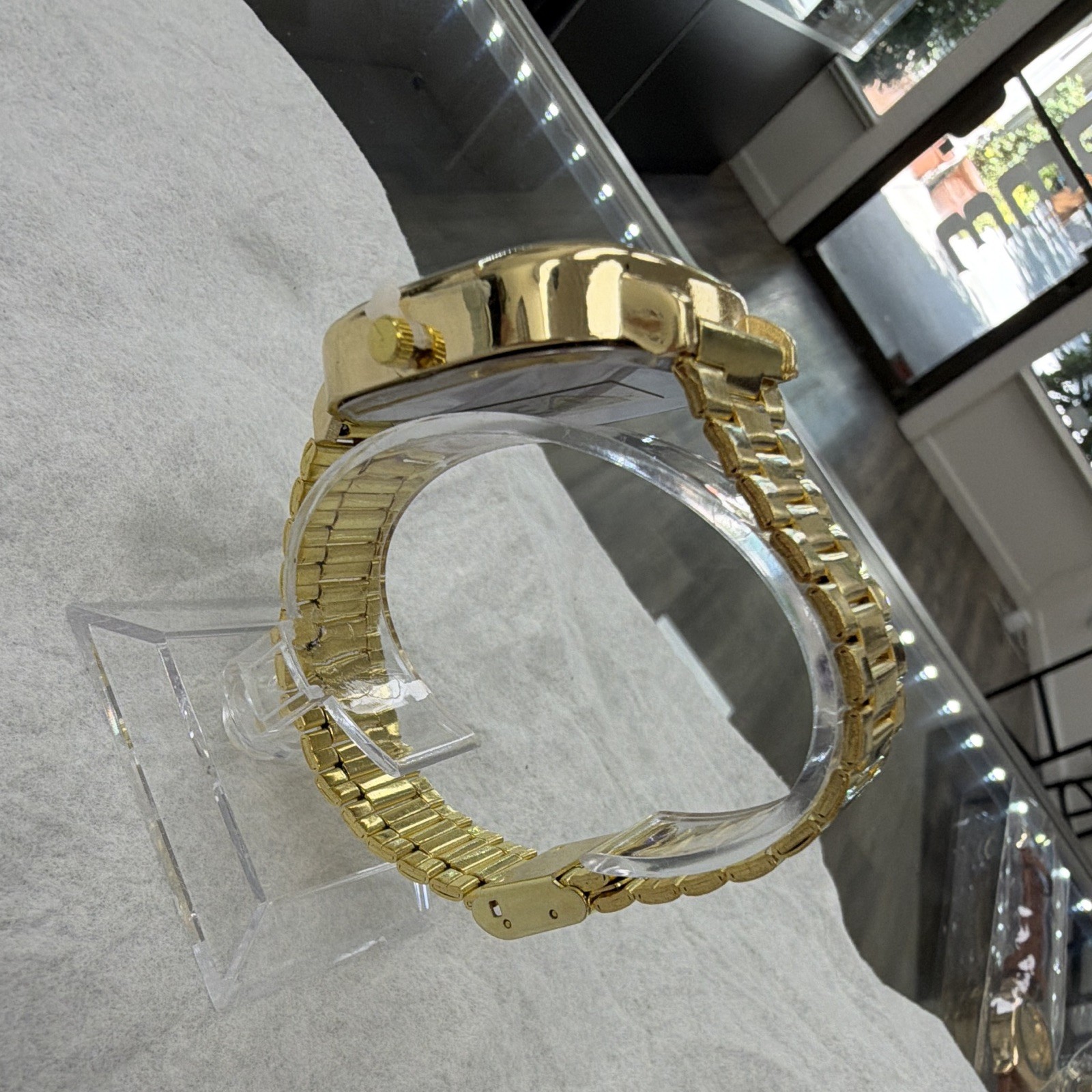 Quartz Square Watch Gold Tone Metal Bracelet Black Sunburst Dial Date