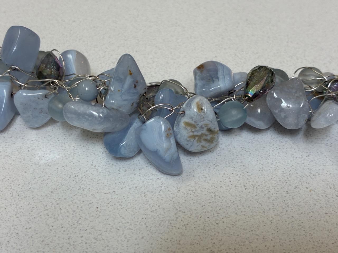 BLUE ICE LACE AGATE GLASS SILVER BEADED WIRE CROCHET NECKLACE HANDMADE