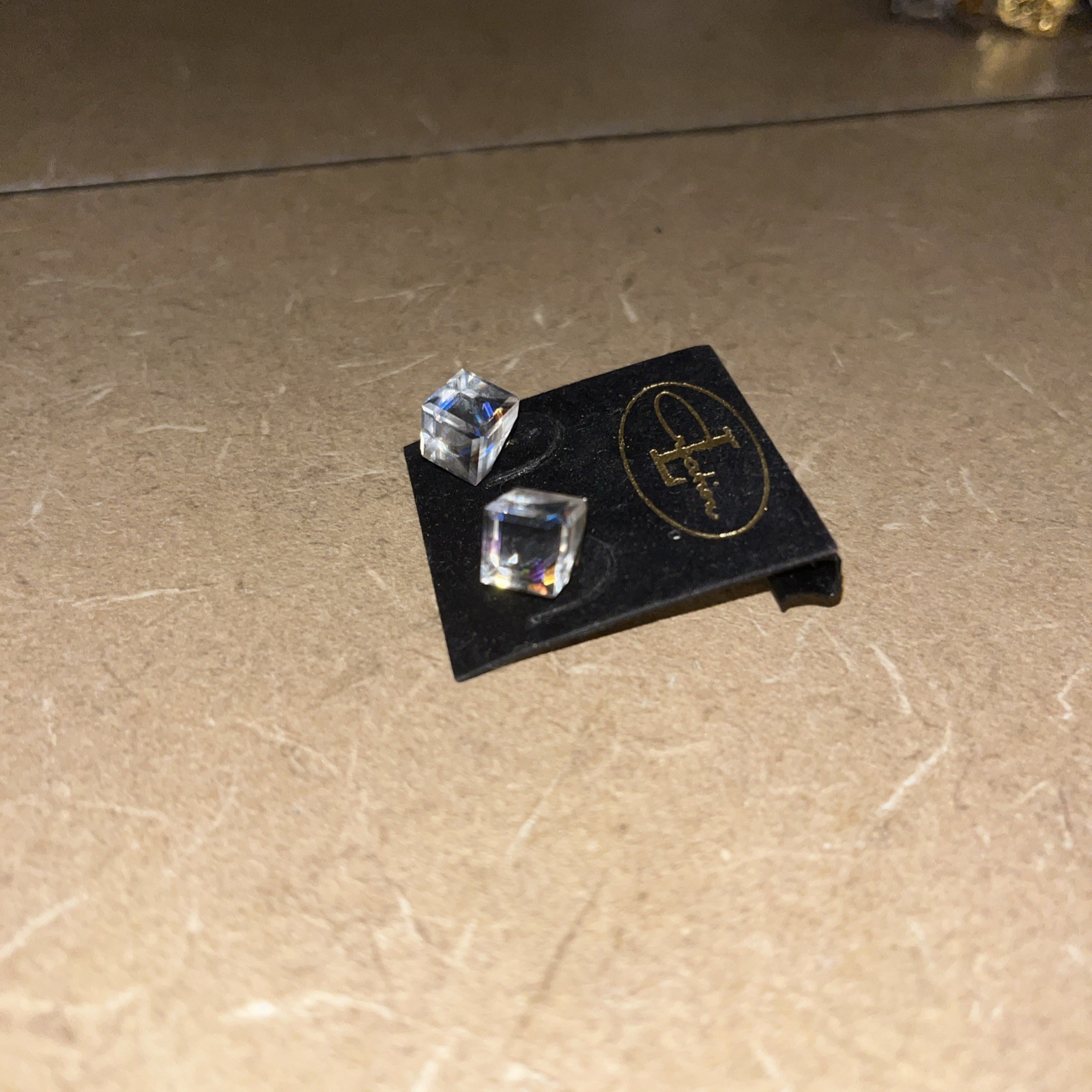 L Creation Crystal Disco Cube Aurora Borealis Stud Earrings Rainbow NY Eve 7mm