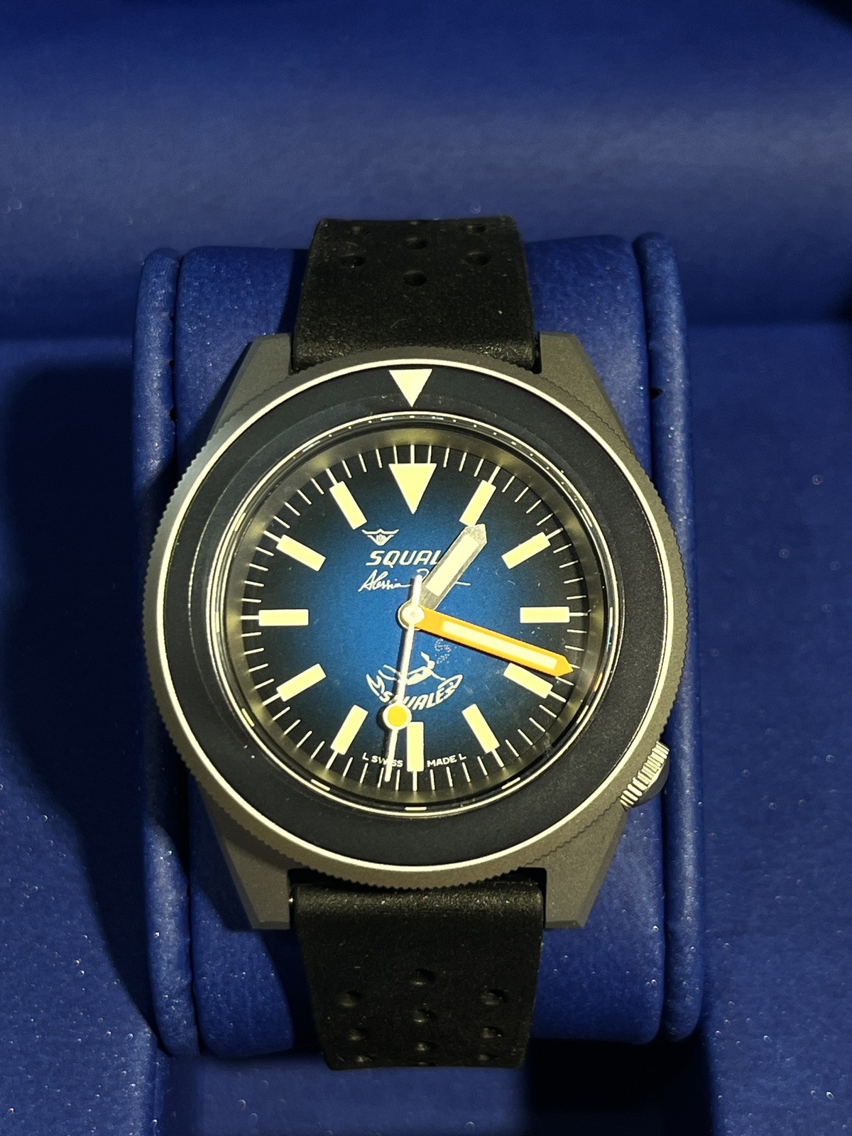 SQUALE 1521 LIMITED EDITION BLASTED ALESSIA ZECCHINI SIGNATURE NOS