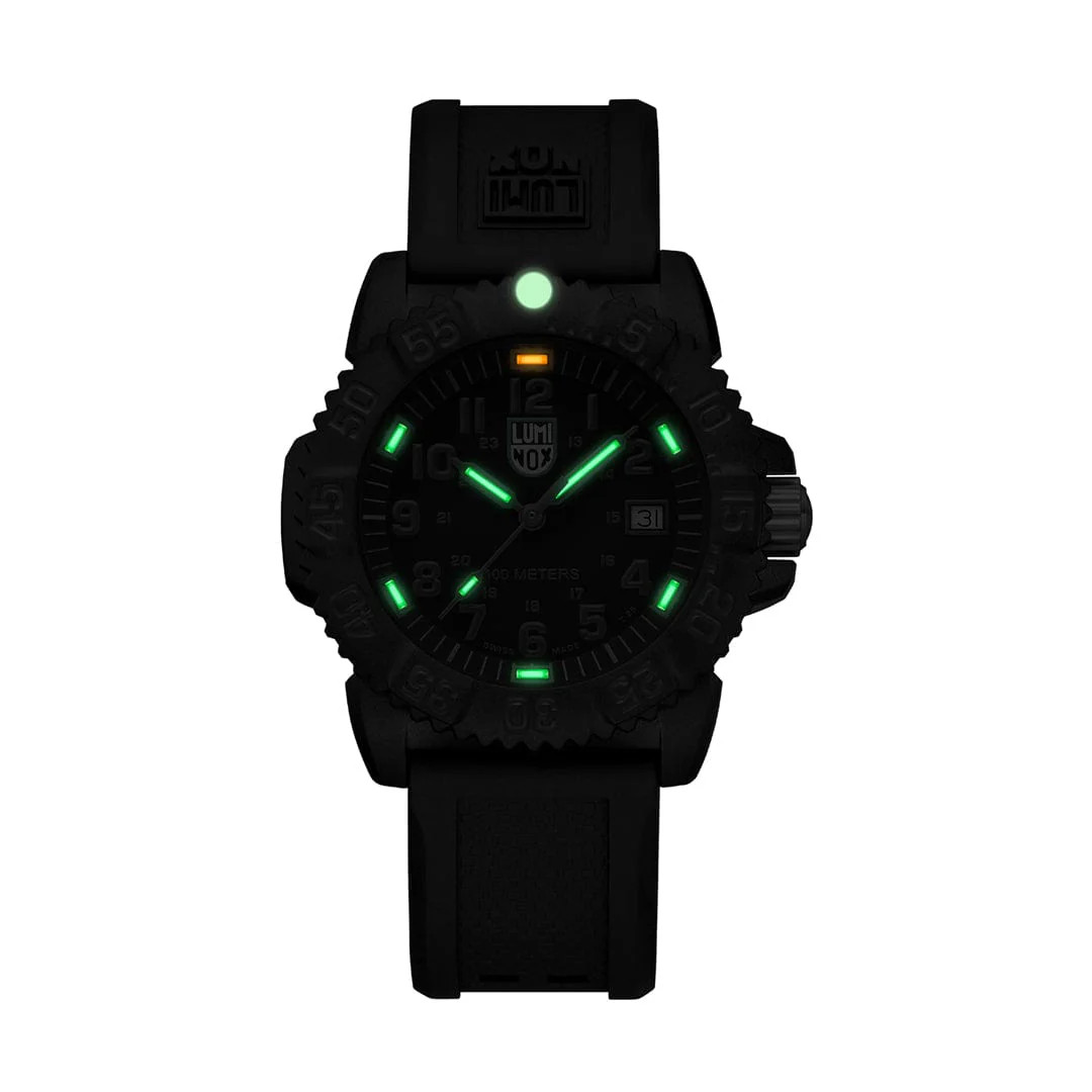 Luminox 37mm G Sea Lion Black Dial Carbonox Case Polyurethane 100m Watch X2.2072