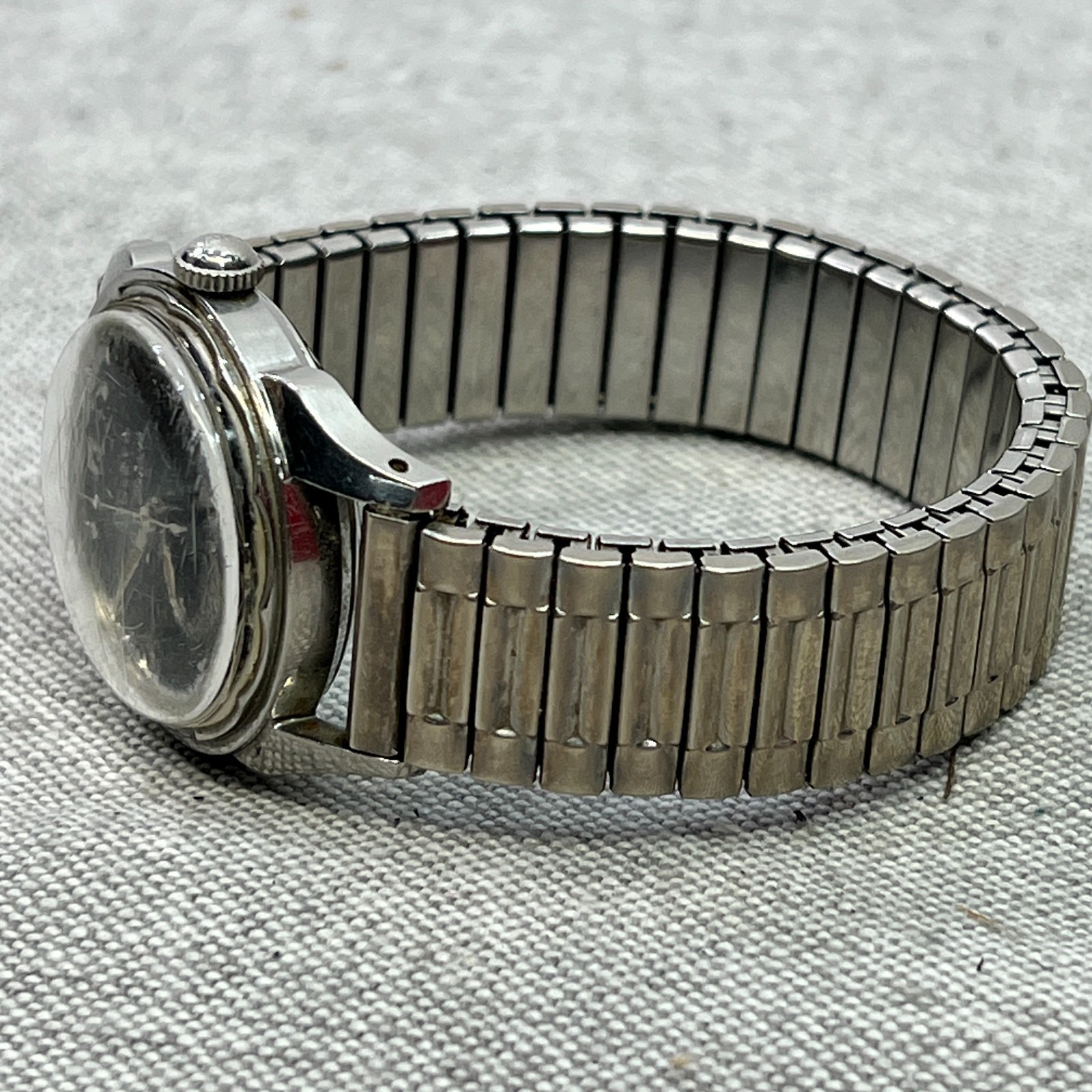 Vintage Bulova 23 Jewel Automatic Men’s Watch Black Sunburst Dial 1956 Works
