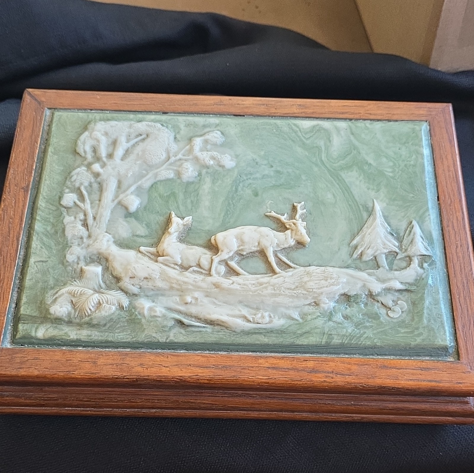 Dante Wood Jewelry Box Green Velvet Lined Deer Nature Lid, Ring Rolls