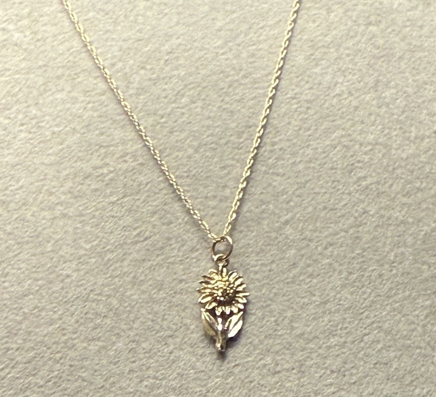 Vintage 14K Yellow Gold Sunflower Pendant 18 Chain Necklace 1.6g STAMPED