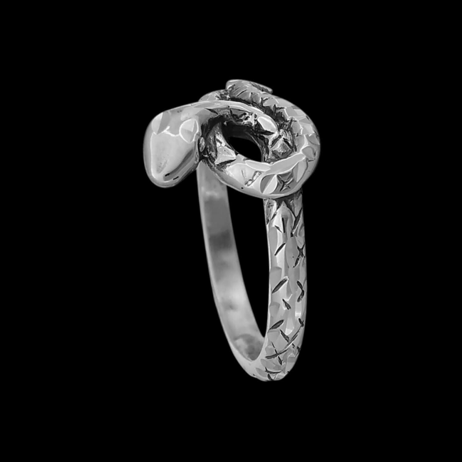 Diamond Cut Intertwined Snake Ring