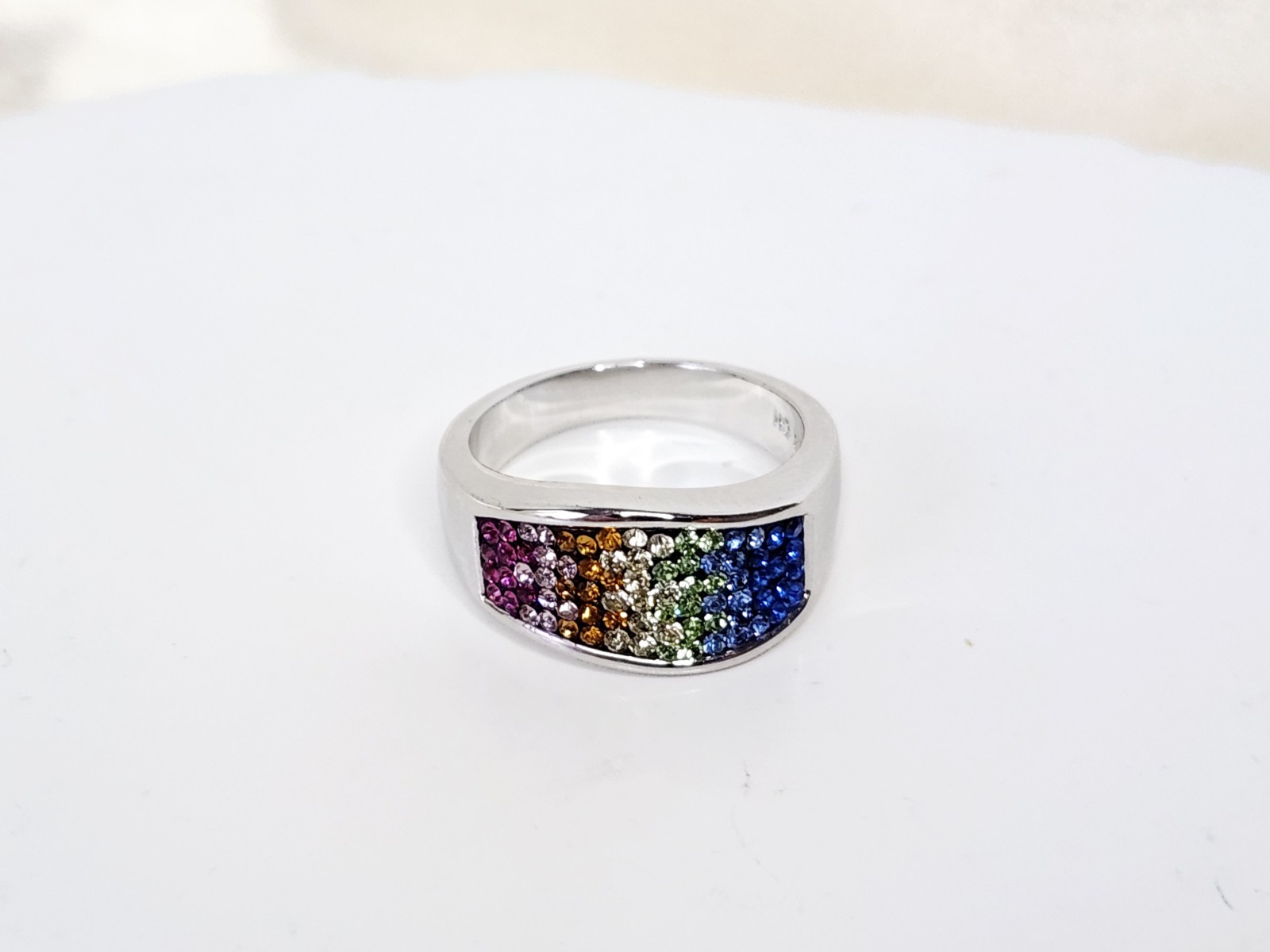 ATI BR CH Rainbow Crystal Silver Tone Wide Band Ladies Ring – Sz 6.75