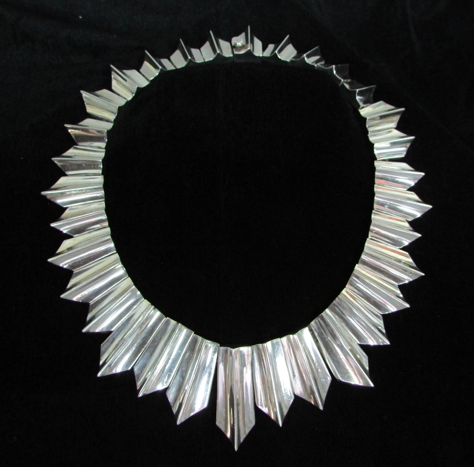 Necklace, Collar, Antonio Pineda, Chevrons, 15.5” 178.6 g. Sterling,970, Taxco