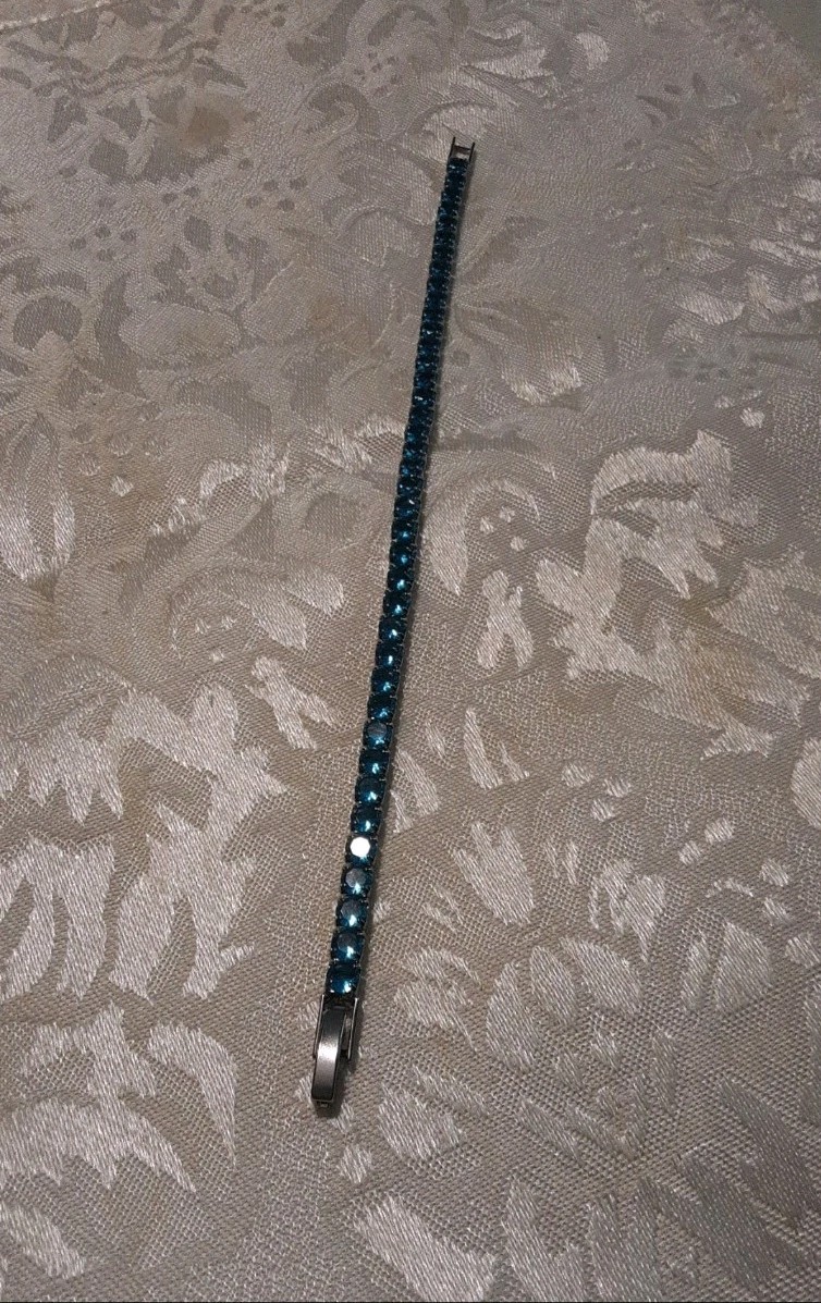 9.75 ctw simulated swiss blue topaz round cut stones tennis bracelet