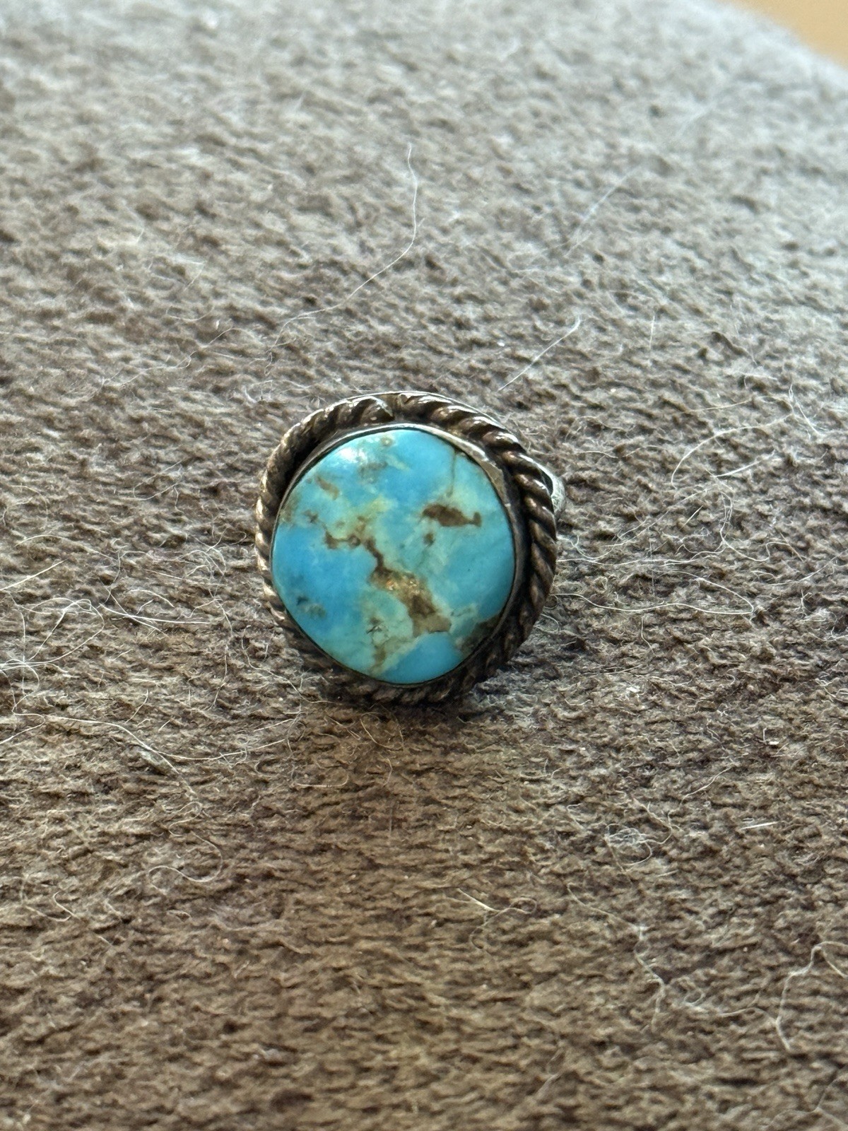 Vintage 925 Sterling And Turquoise Ring 3.2 grams Adjustable Small Size 3.75